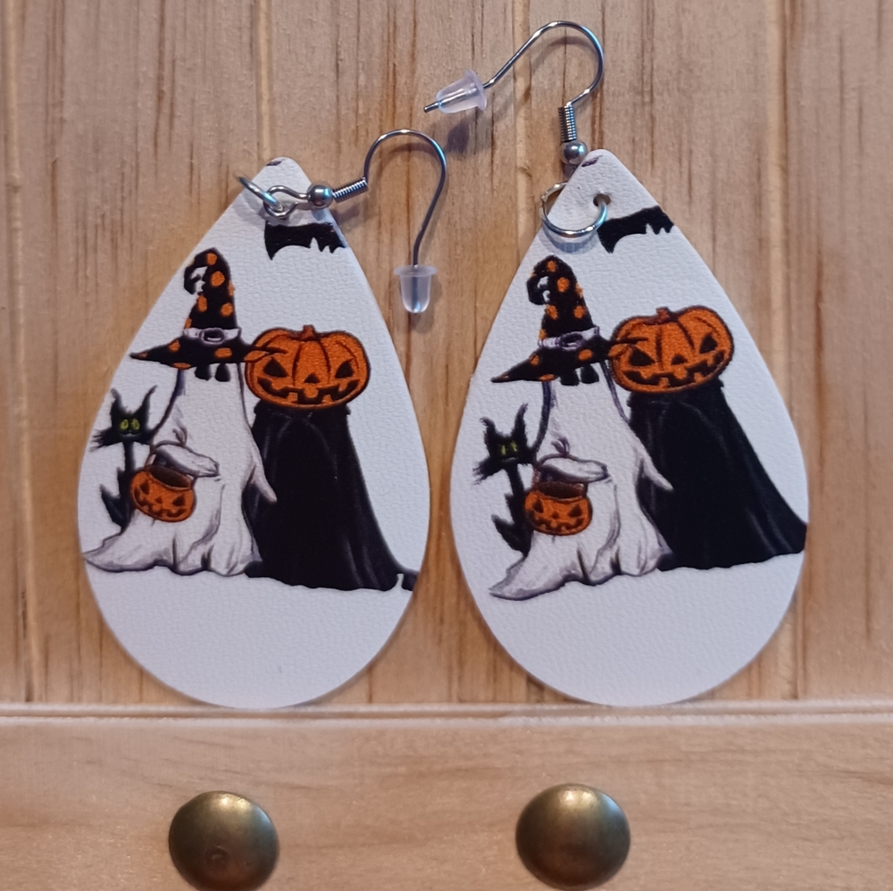 Halloween Ghost Cat Faux Leather Teardrop Dangle Earrings